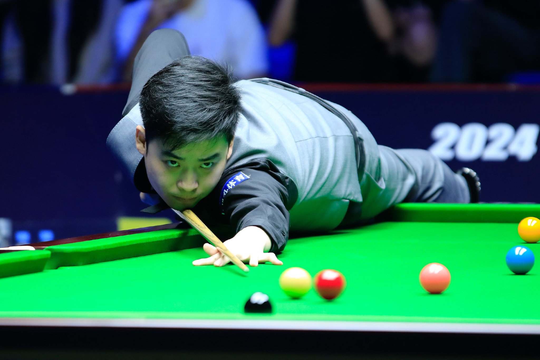 领跑线视野 领跑线视野